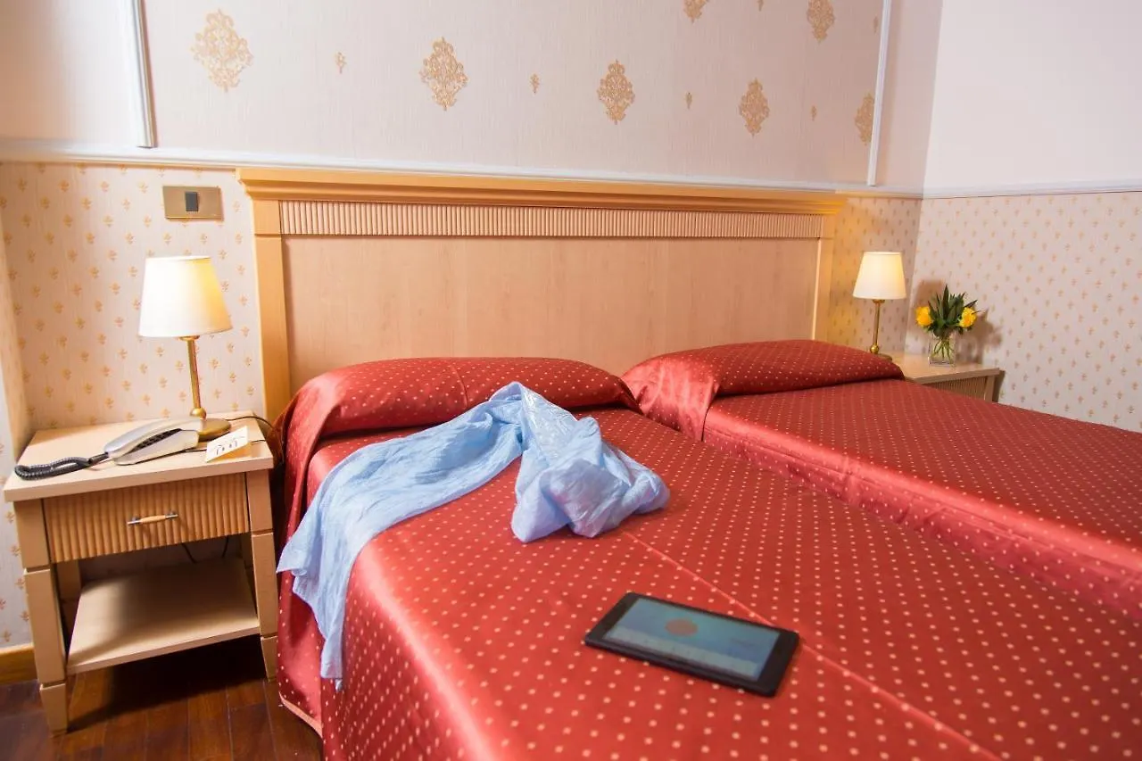Hotel Arco Di Travertino Roma