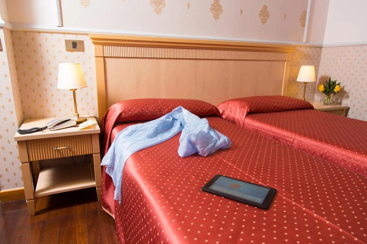 Hotel Arco Di Travertino Roma